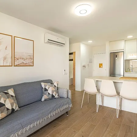 As De Casas - Valdes Center 11 - Cristianos Los Cristianos (Tenerife)
